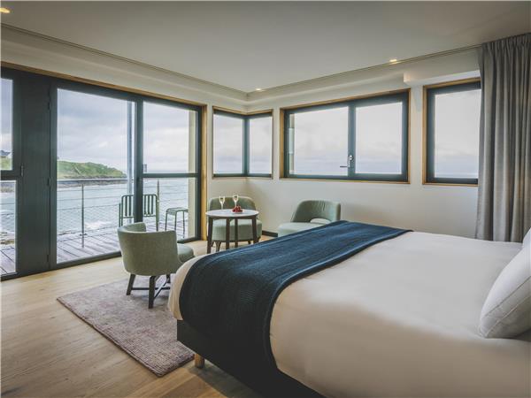 Guest Room,Suite,On-Site