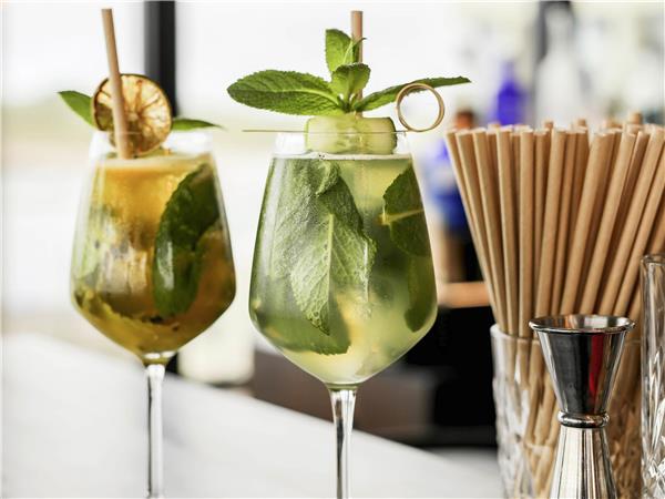 On-Site,Bar/Lounge