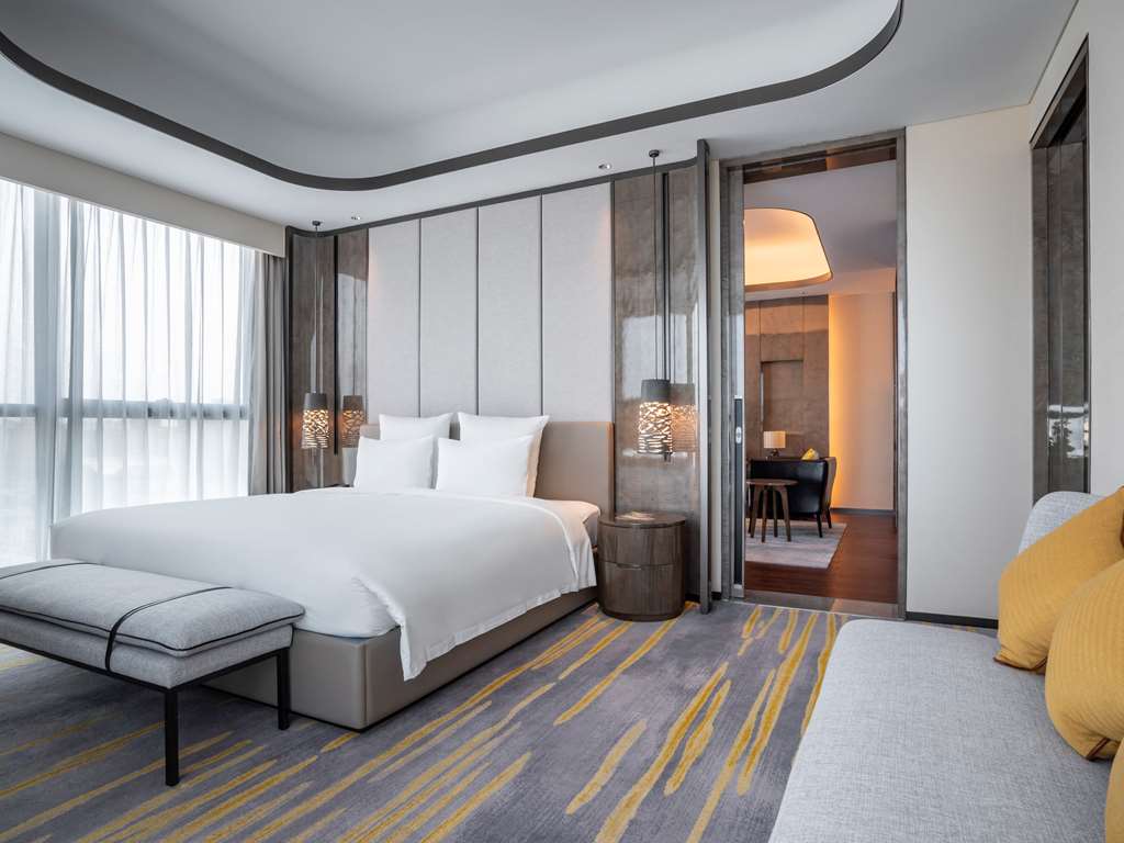 Pullman Zhouzhuang Room Type - FAMILY SUITE, 1 King-Size Bed, Kid Amenity