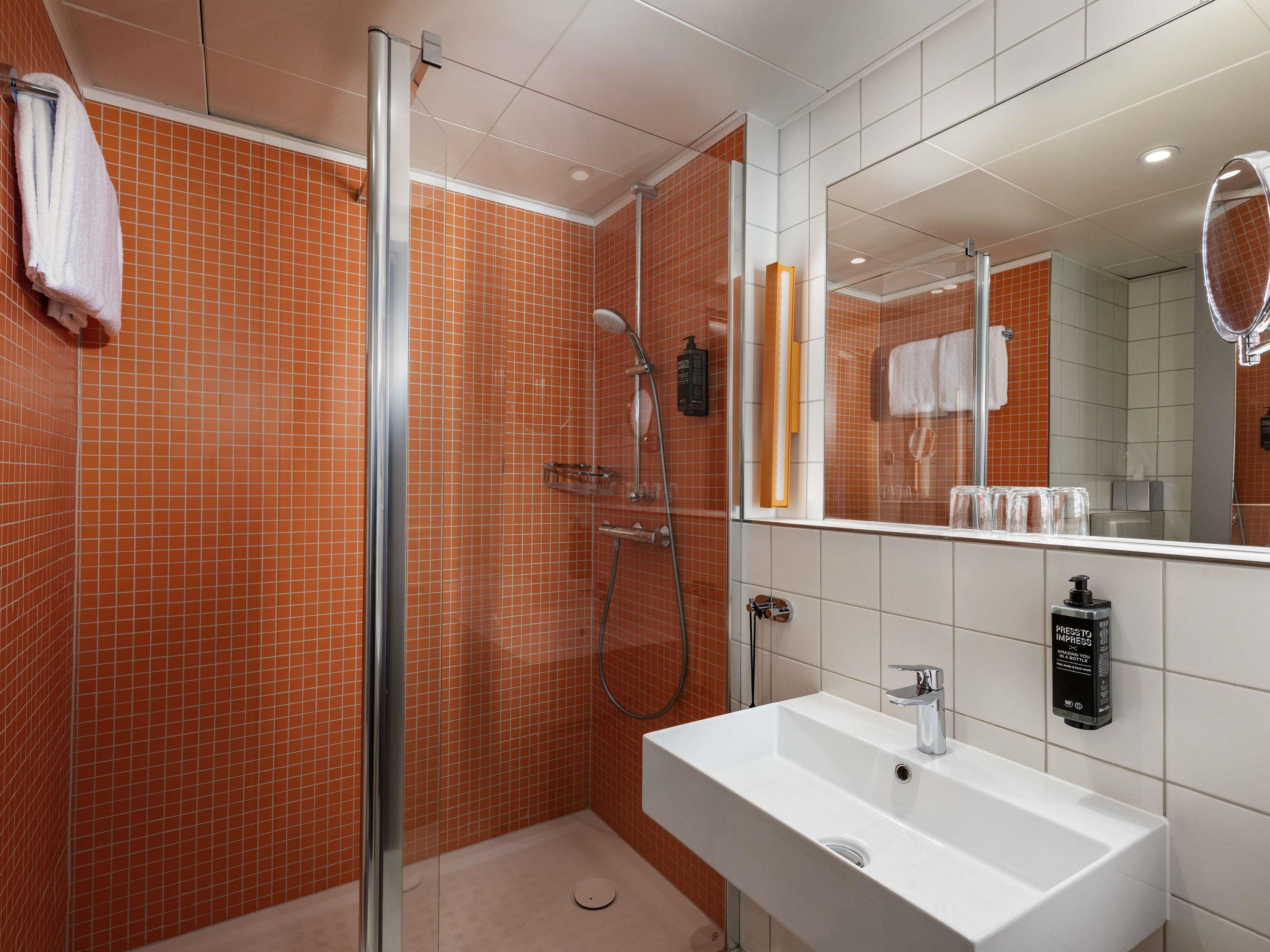 ibis Styles Berlin Treptow Room Type - Superior Double Room with 2 single beds and a kitchenette ibis Styles Berlin Treptow Room Type - Superior Double Room with 2 single beds and a kitchenette
