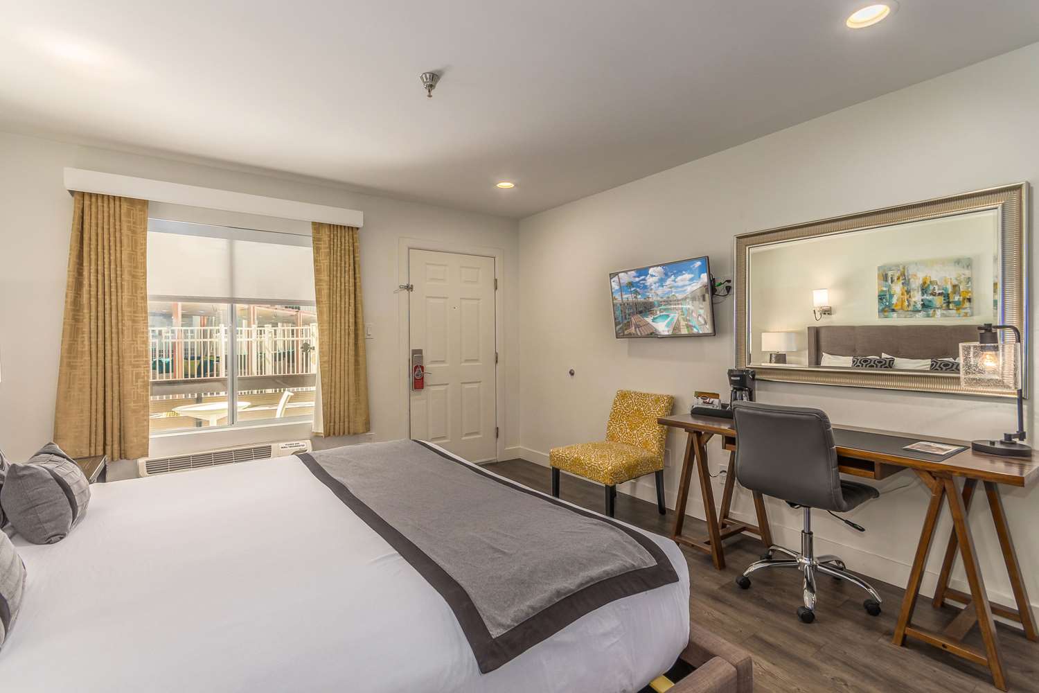 Hotel Bixby Scottsdale, AZ See Discounts