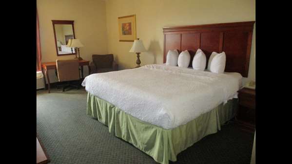  - SureStay Plus Hotel by Best Western Norman