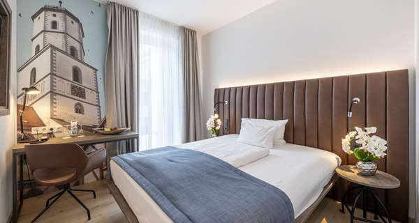 1 Single Bed, Standard Room, Coffee Maker, Wi-Fi, Safe, Desk, Balcony, Full Breakfast