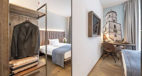 1 Single Bed, Standard Room, Coffee Maker, Wi-Fi, Safe, Desk, Balcony, Full Breakfast