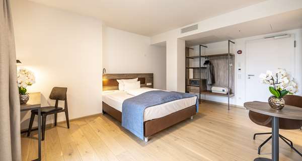 Apartment - 1 Double Bed, Studio, Coffee Maker, Wi-Fi, Safe, Desk, Kitchenette, Full Breakfast