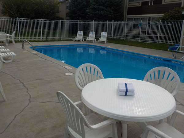 Pool - SureStay Plus by Best Western Auburn - I-69, Exit 329