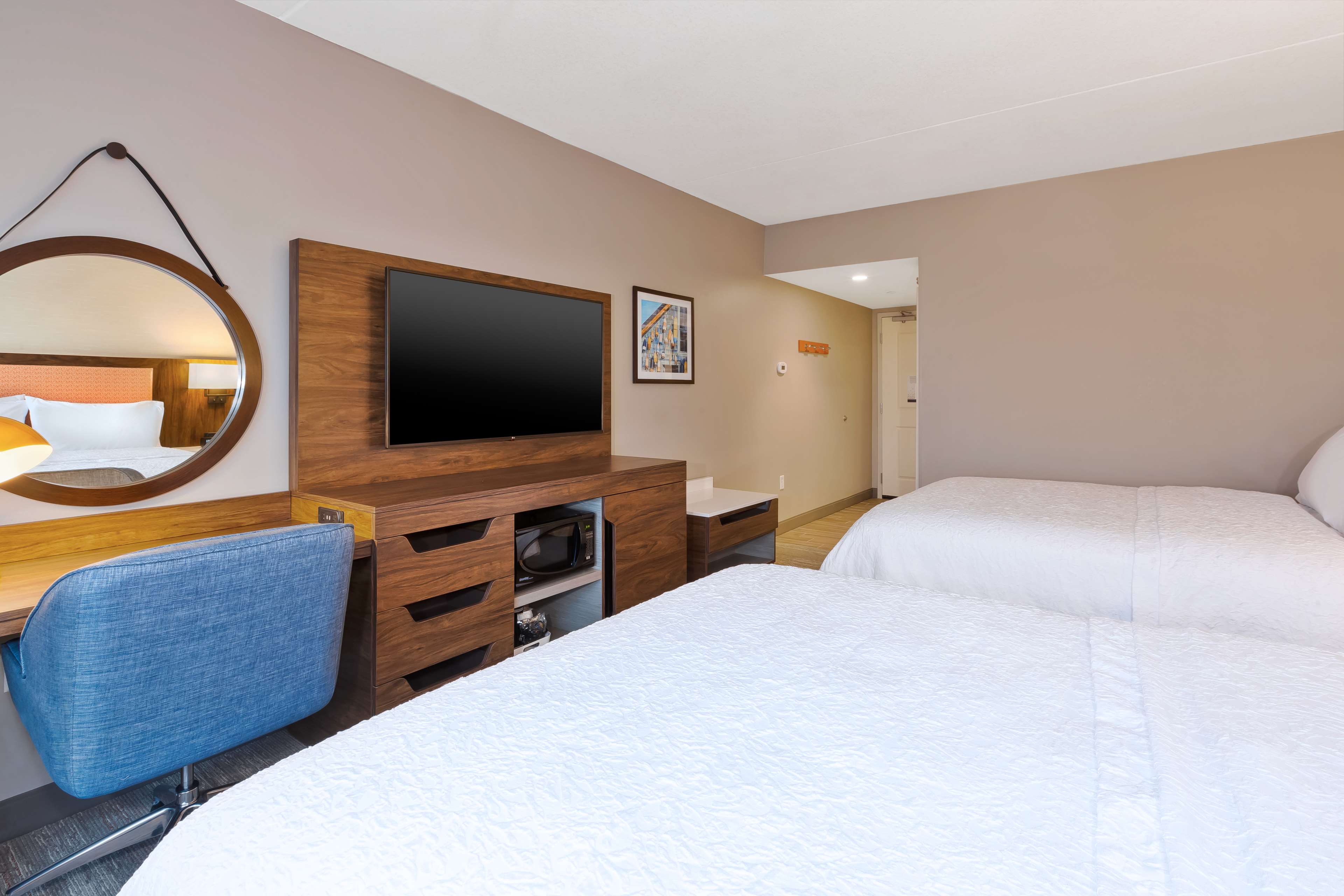 Hampton Inn by Hilton Cape Cod Canal Room Type - 2 QUEEN WTRVW W/MIC/FRG NS