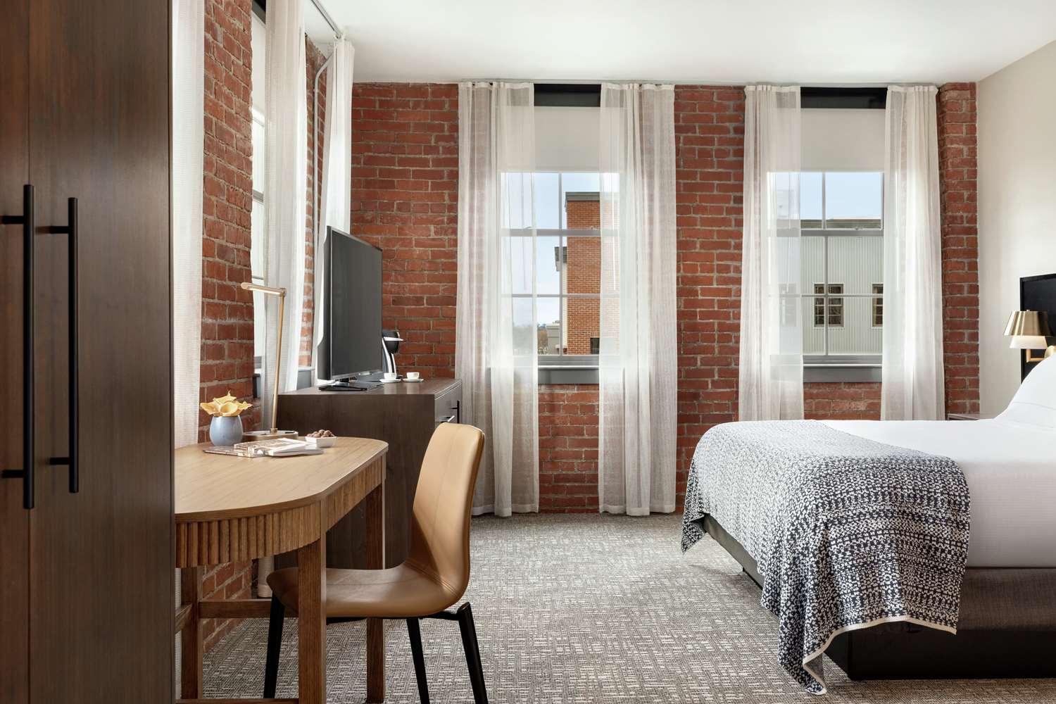 Wilbur Hotel Lititz, PA See Discounts