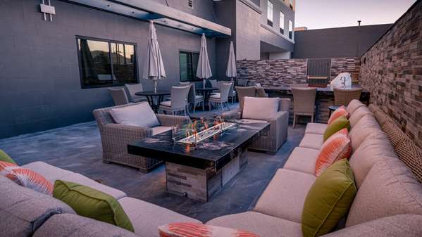 Exterior view - Hampton Inn Downtown Riverside