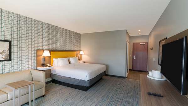  - Hampton Inn Downtown Riverside