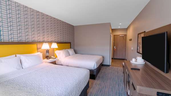  - Hampton Inn Downtown Riverside