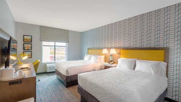  - Hampton Inn Downtown Riverside