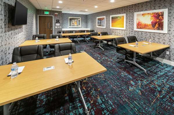  - Hampton Inn & Suites Santa Maria