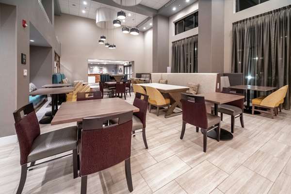 Amenities - Hampton Inn & Suites Santa Maria
