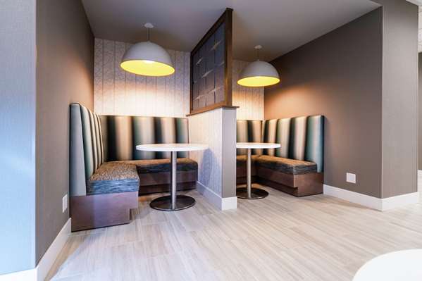  - Hampton Inn & Suites Santa Maria