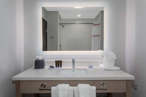  - Hawthorn Suites by Wyndham Johnstown - I-25, Exit 257