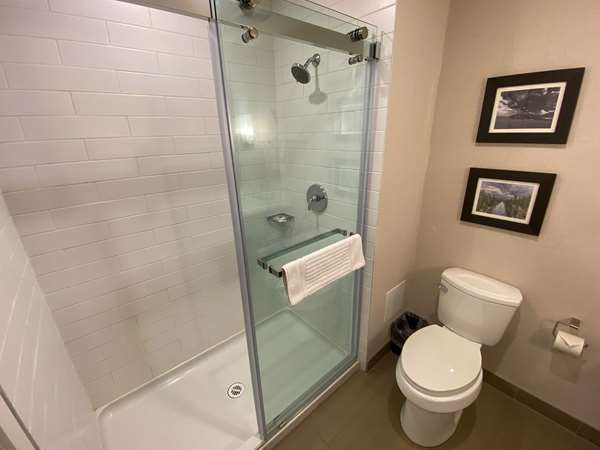  - Comfort Inn & Suites Valemount