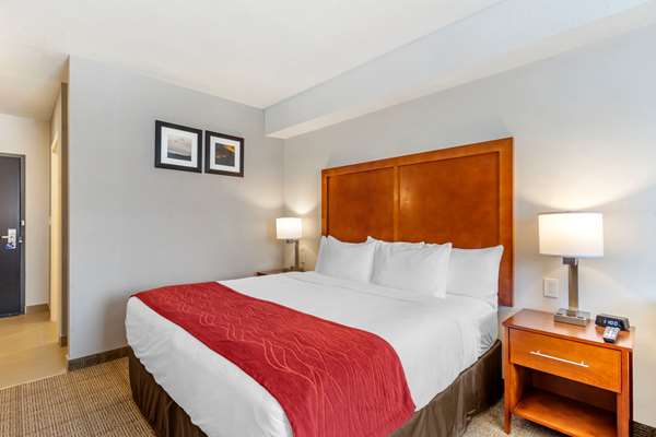  - Comfort Inn & Suites Valemount
