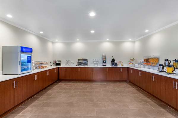 Amenities - Comfort Inn & Suites Valemount