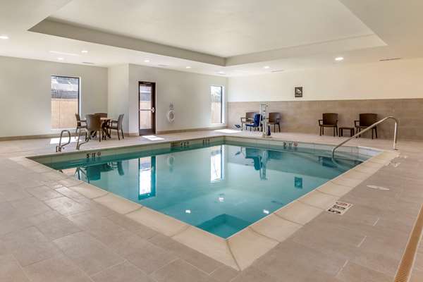 Pool - Comfort Suites Airport Albuquerque - I-25, Exit 221