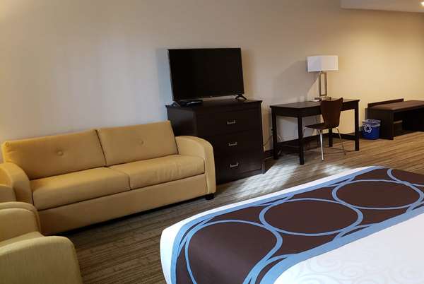  - Super 8 Hotel Spruce Grove
