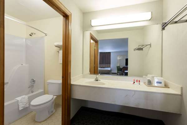  - Travelodge Glen Allen - I-95, Exit 83