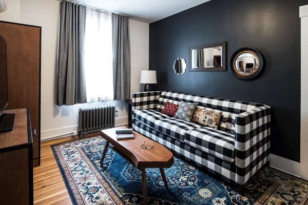 Suite - Armstrong Hotel Fort Collins