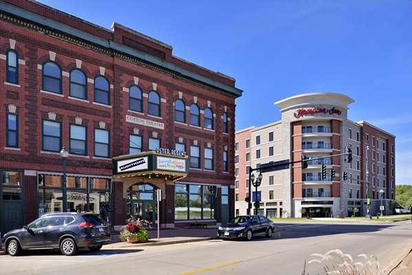 Exterior view - Hampton Inn Downtown Cedar Falls