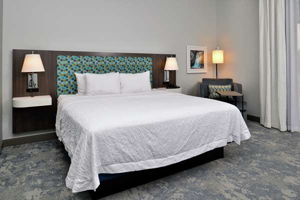  - Hampton Inn Downtown Cedar Falls