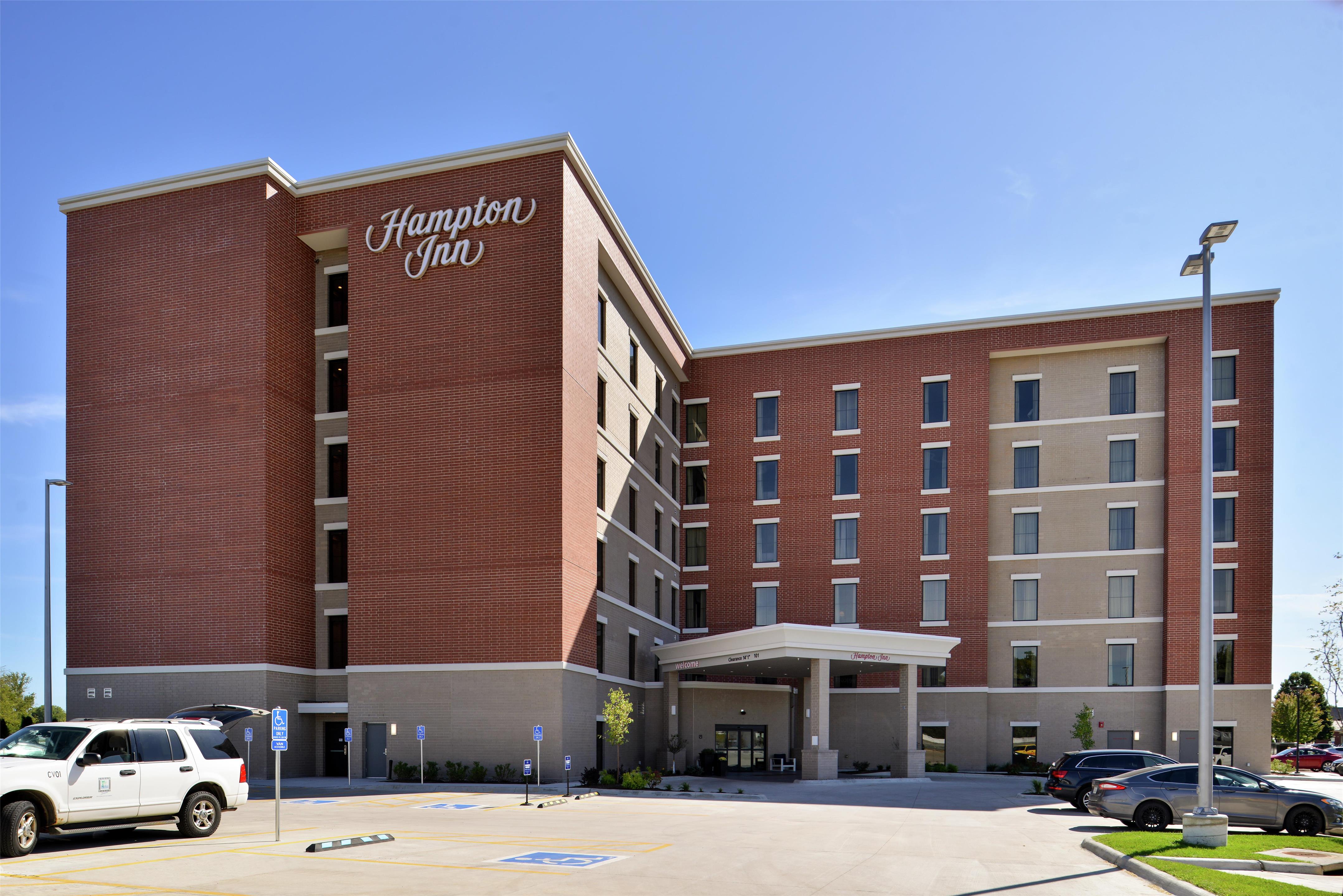 Exterior | Hampton Inn Cedar Falls Downtown