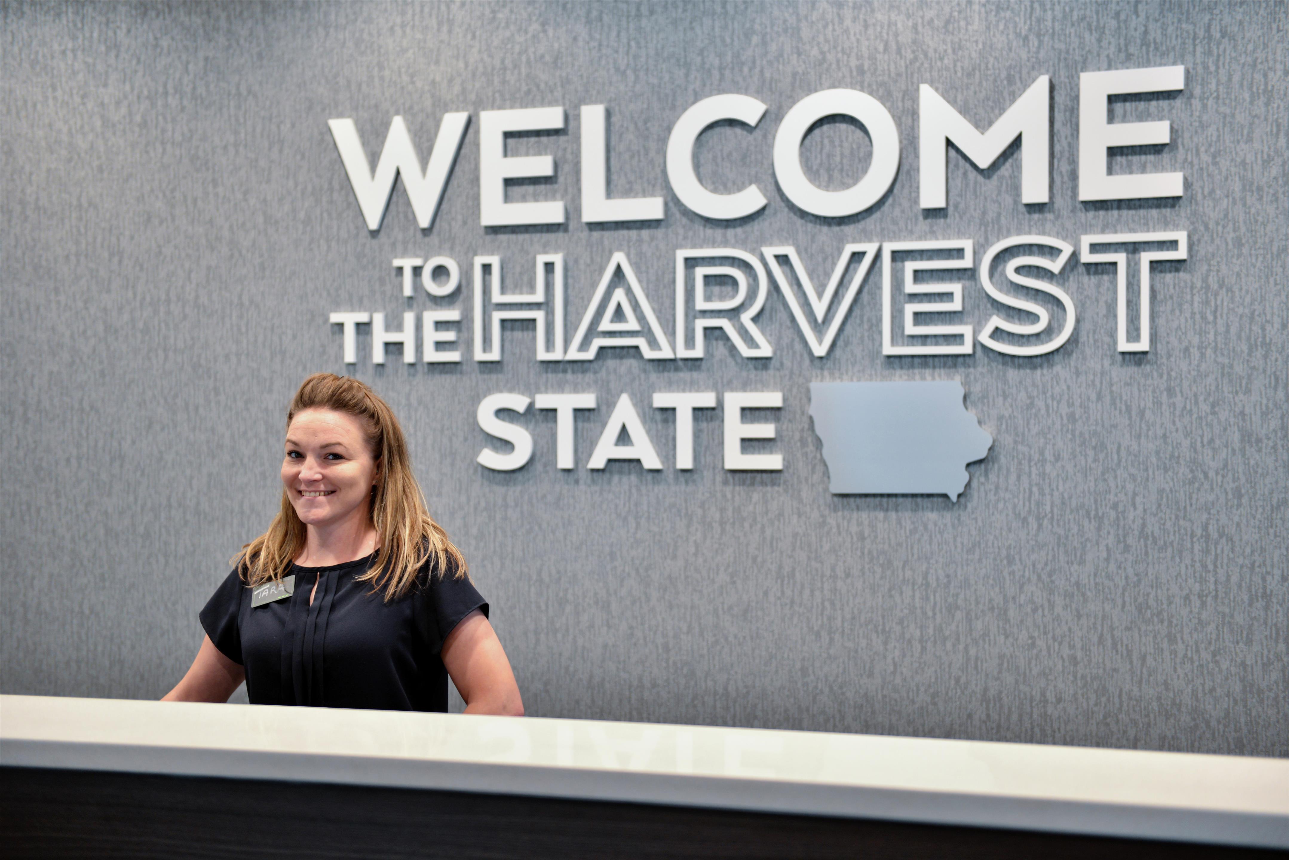 Reception | Hampton Inn Cedar Falls Downtown