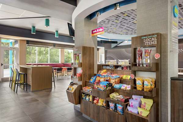 Restaurant - Tru by Hilton Hotel Mall Area Duluth