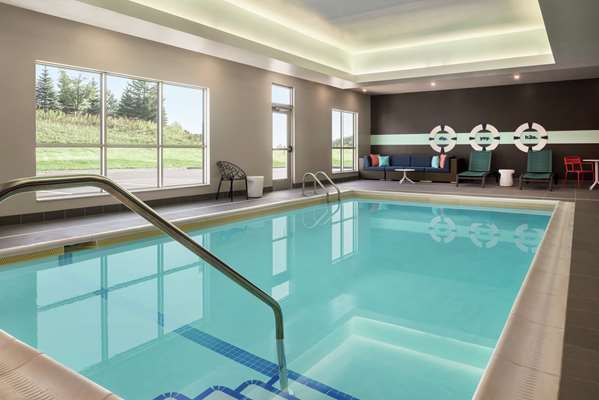 Pool - Tru by Hilton Hotel Mall Area Duluth