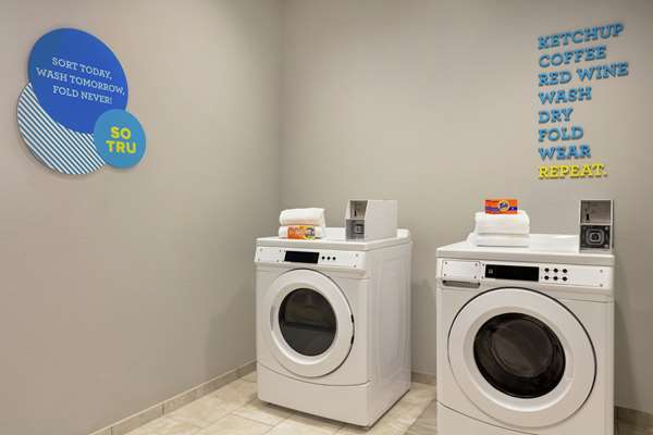  - Tru by Hilton Hotel Longview