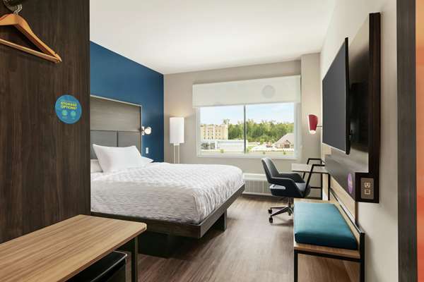  - Tru by Hilton Hotel Longview