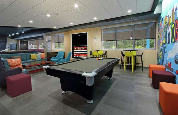 Bar - Tru by Hilton Mobile - I-65, Exit 1