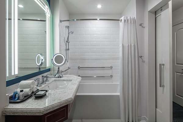  - Higgins Hotel & Conference Center New Orleans