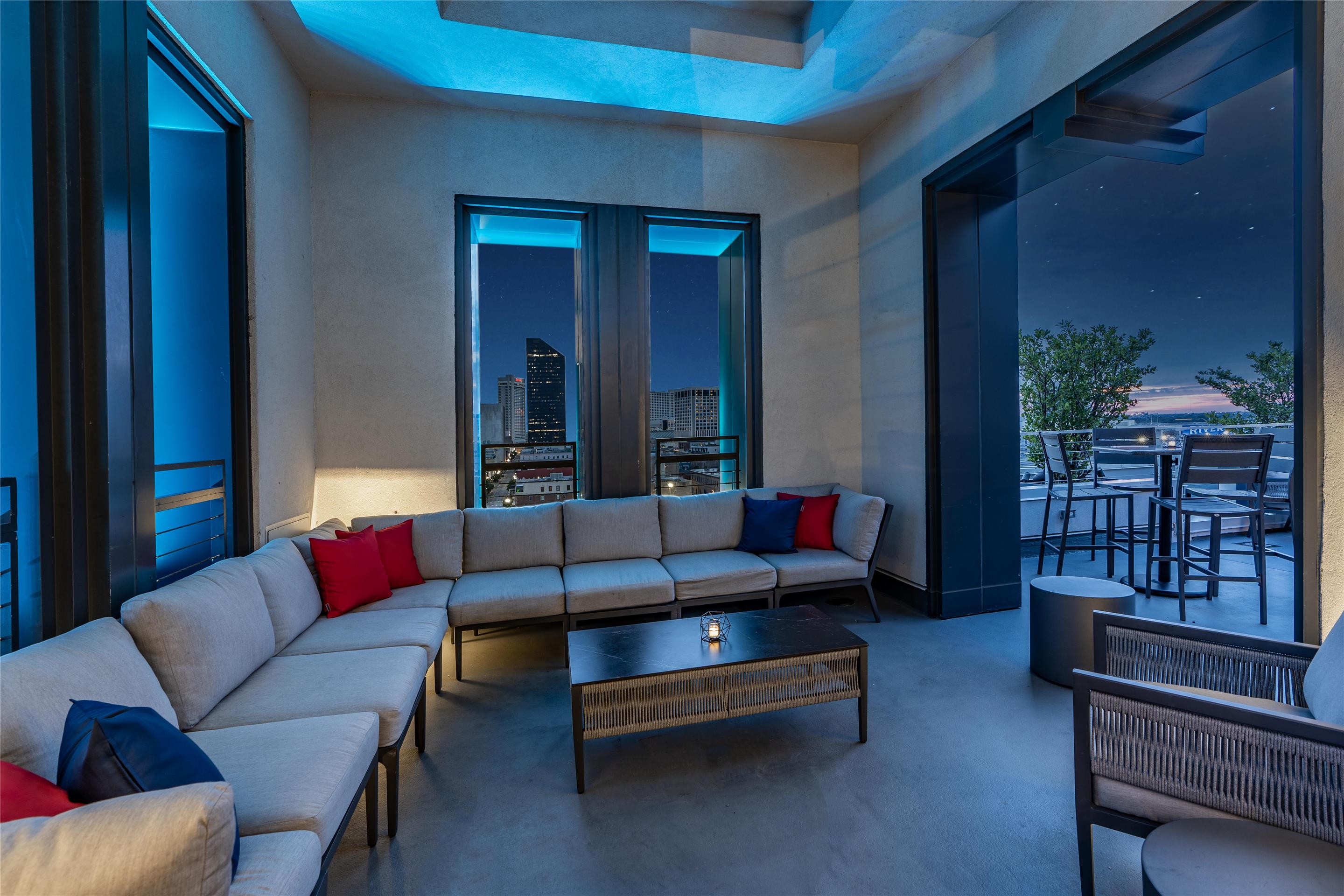 BarLounge | Higgins Hotel, Official Hotel of The National WWII Museum, Curio Collection by Hilton