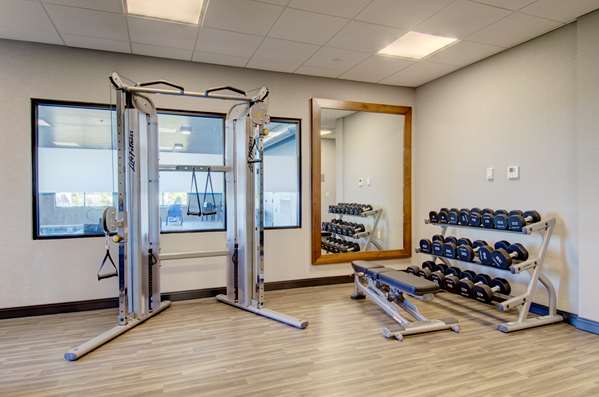 Fitness/ Exercise Room - Hampton Inn & Suites West Portland - I-95, Exit 48