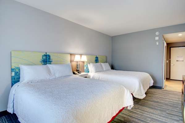  - Hampton Inn & Suites West Portland - I-95, Exit 48