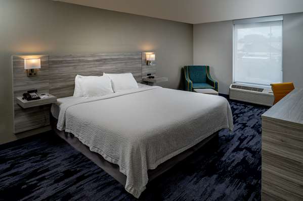  - Best Western Plus Beckley Inn - I-64 & I-77, Exit 44