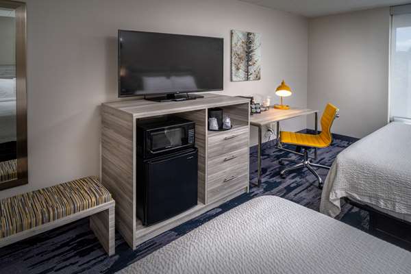  - Best Western Plus Beckley Inn - I-64 & I-77, Exit 44