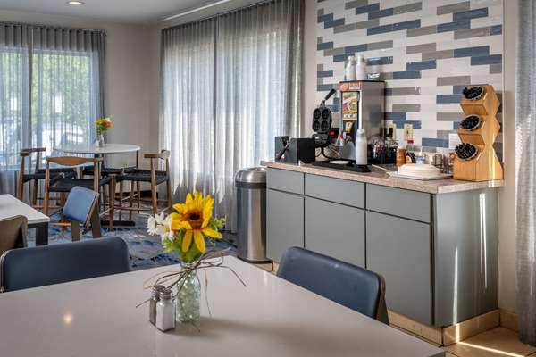 Amenities - Best Western Plus Beckley Inn - I-64 & I-77, Exit 44