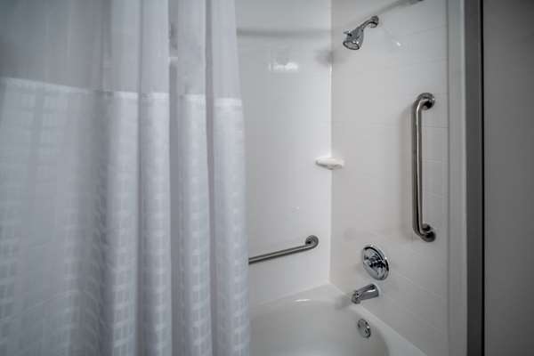  - Best Western Plus Beckley Inn - I-64 & I-77, Exit 44