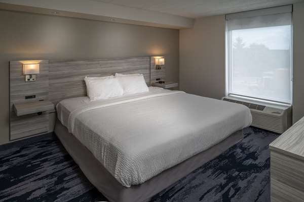  - Best Western Plus Beckley Inn - I-64 & I-77, Exit 44