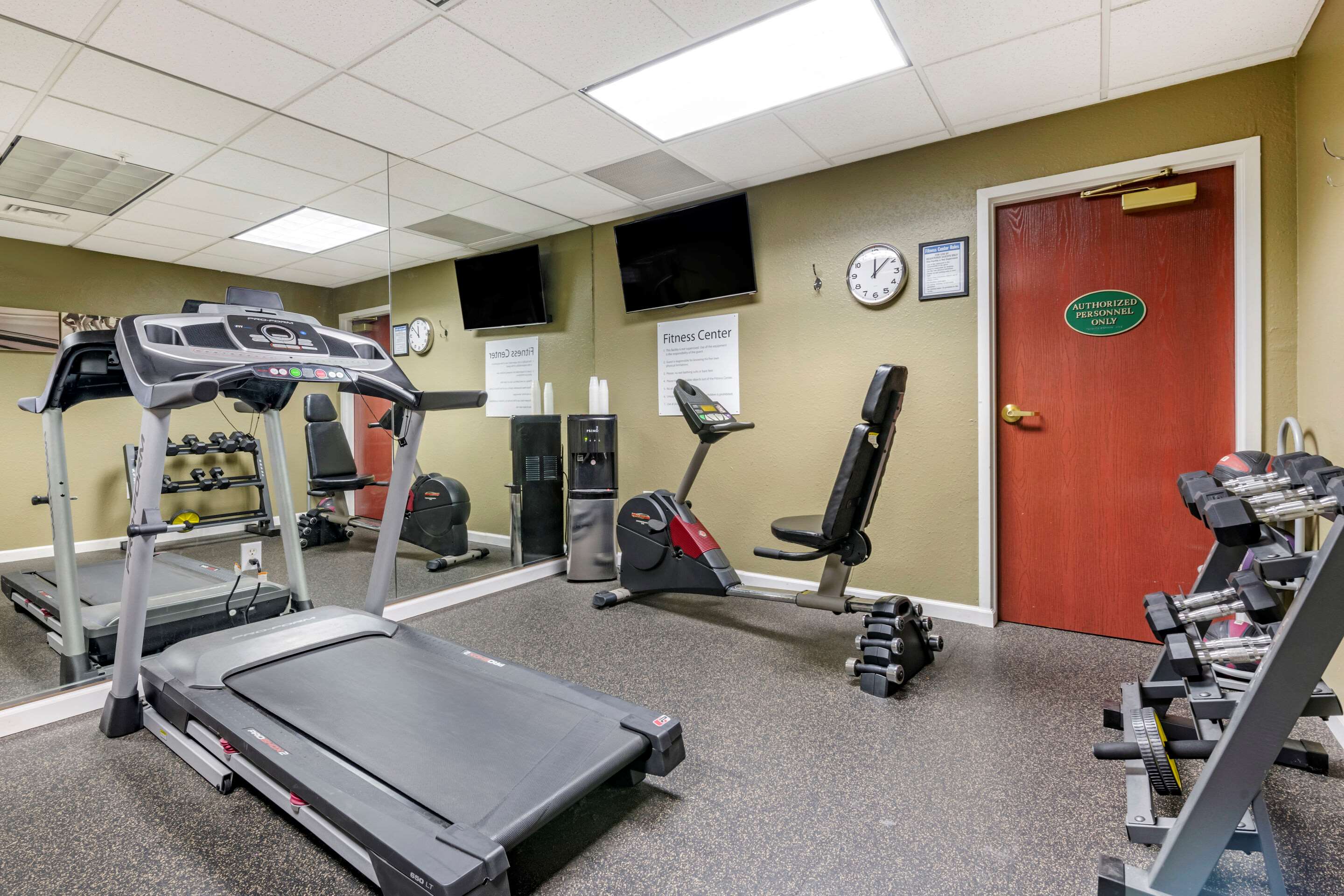Exercise room | Quality Inn Zephyrhills-dade City