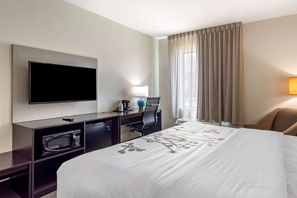  - Sleep Inn Bowling Green - I-65, Exit 28