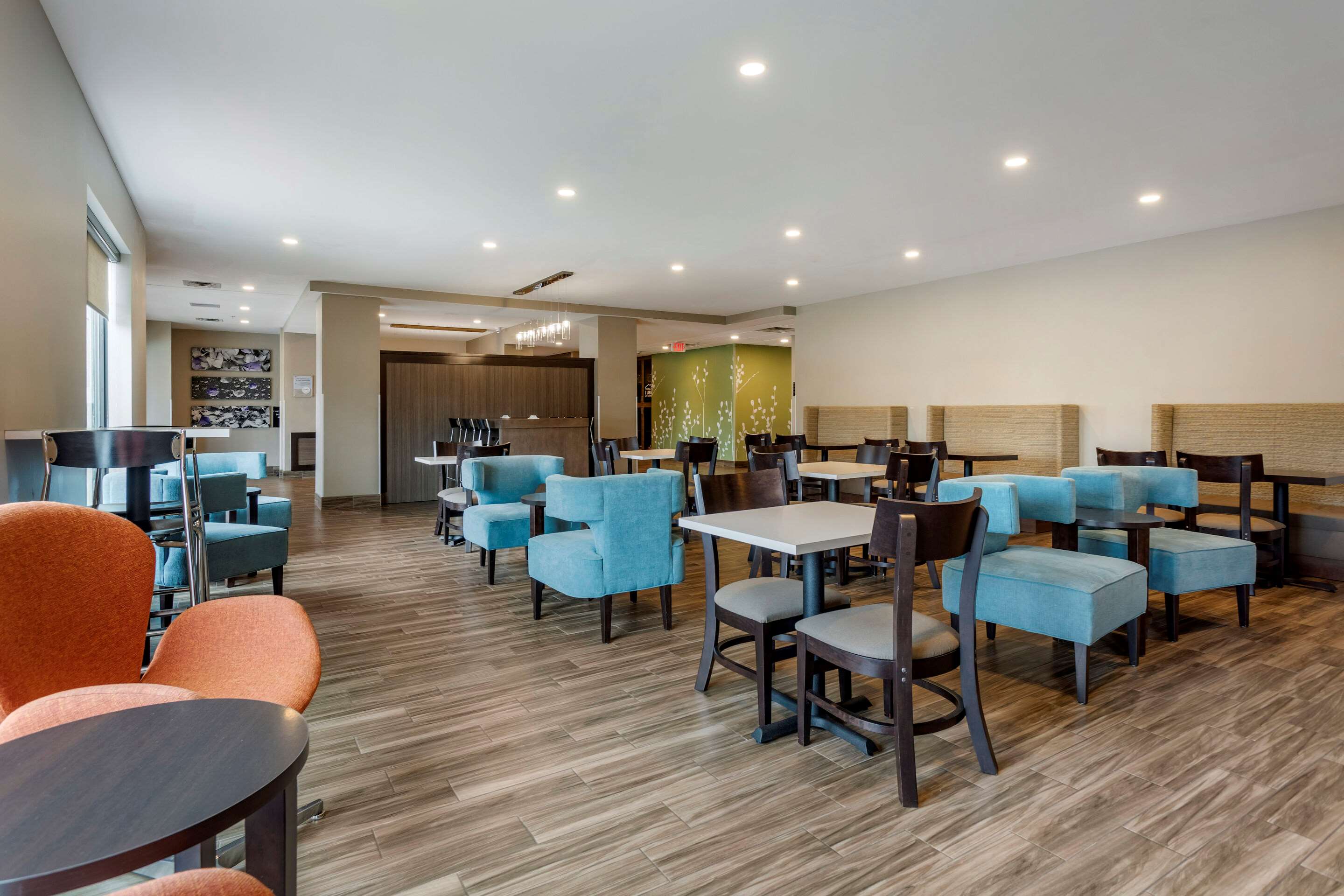 Breakfast area