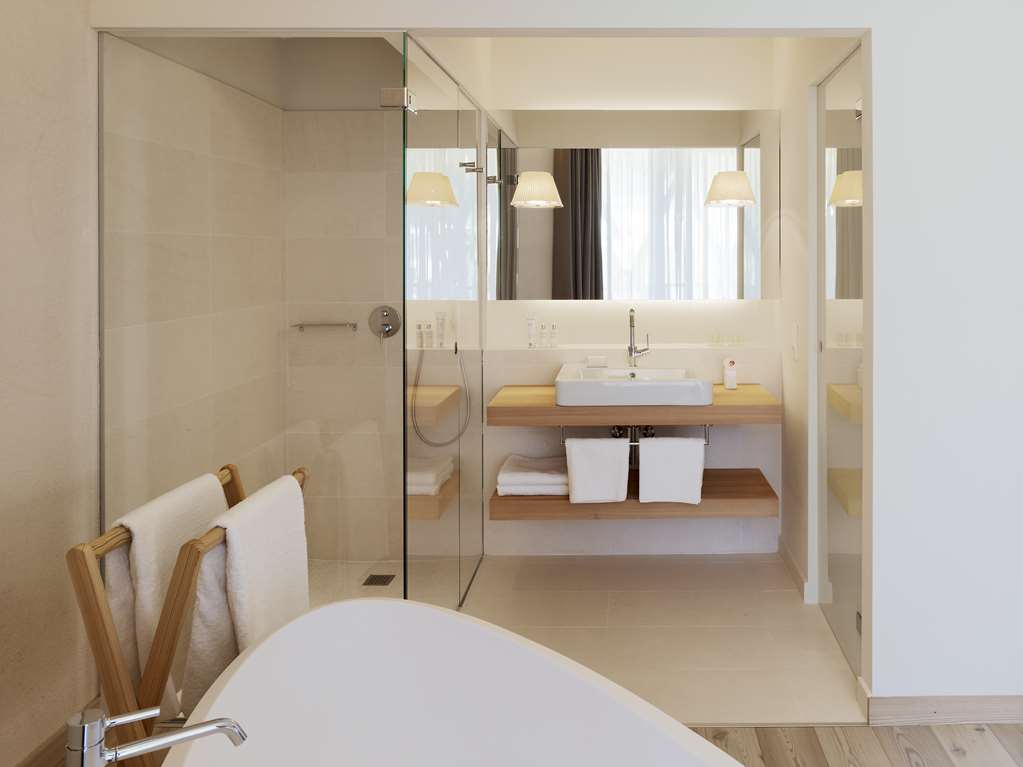 FALKENSTEINER PREMIUM APARTMENTS-guestroom-Guest Room,Bathroom,On-Site.jpg