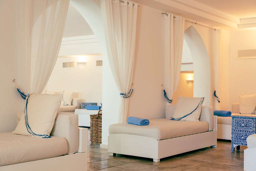 FALKENSTEINER RESORT CAPO BOI-guestroom-Guest Room,On-Site.jpg